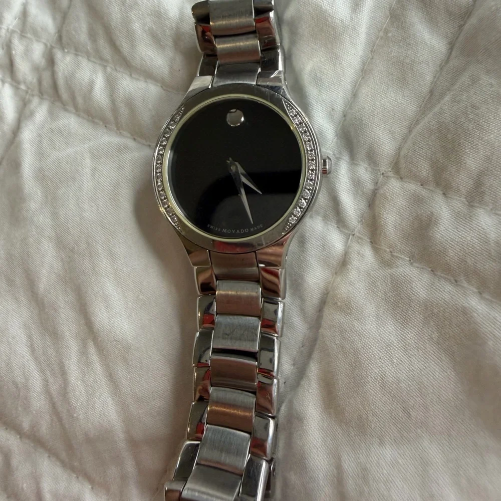 Authentic Movado Serio Watch Classic Minimalist Swiss Luxury + Certificate